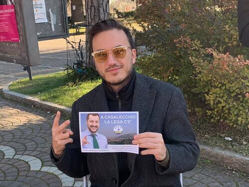 Gay, il blitz della sinistra: cancella "padre" e "madre". Ora arriva "altro genitore"