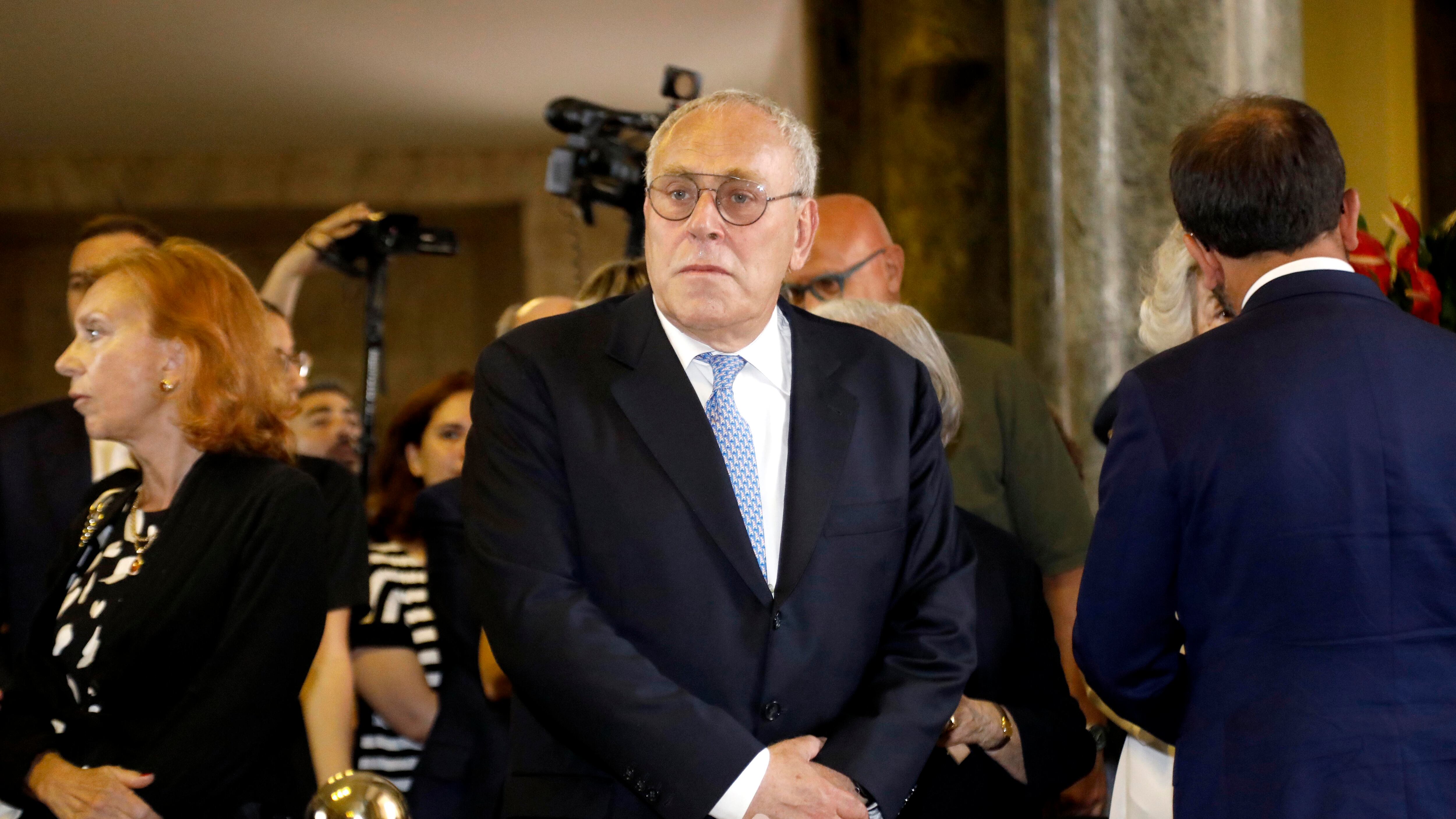 Quei veleni in tribunale. Il maxi giudice scroccone si dimette per vergogna