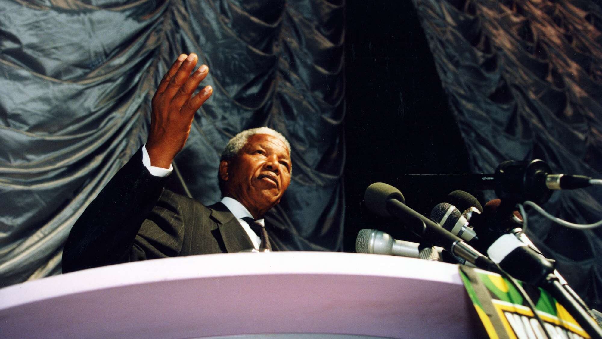 Per le spoglie di Madiba un corteo lungo tre giorni