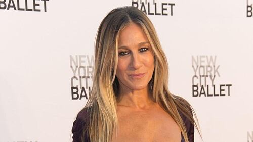 Met Gala 18: Sarah Jessica Parker, solo trucco sul viso? 13