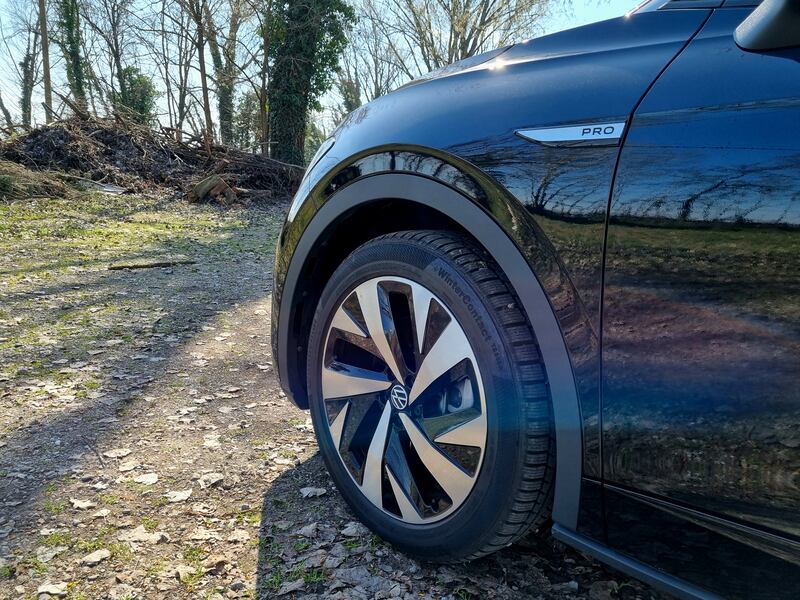 Volkswagen ID.5, guarda le foto del crossover coupè elettrico 8