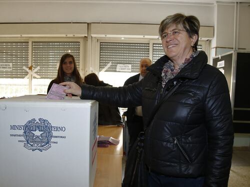 Ostia, bufera sui grillini: "Appalto alla ditta indagata"