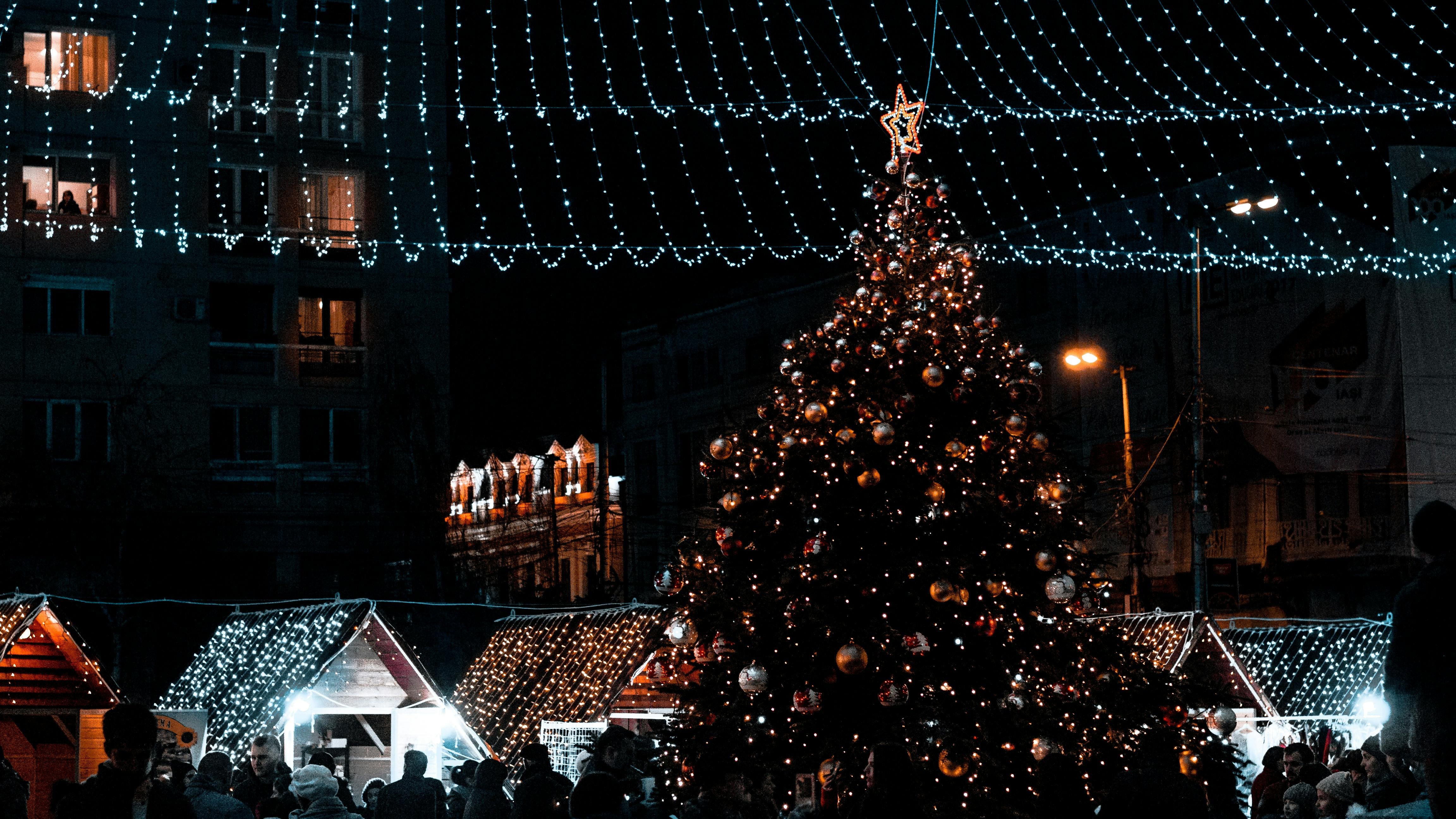 Mercatini di Natale, dove si trovano i più belli in Italia: 12 città da visitare, date e aperture
