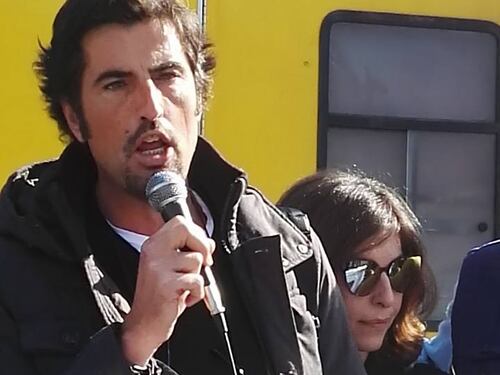 "La Lega a Napoli dà l'avviso di sfratto a De Magistris"