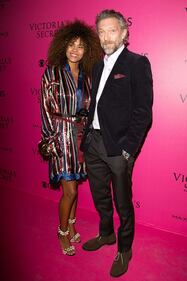 Tina Kunakey, la sexy compagna di Cassel a Cannes 7