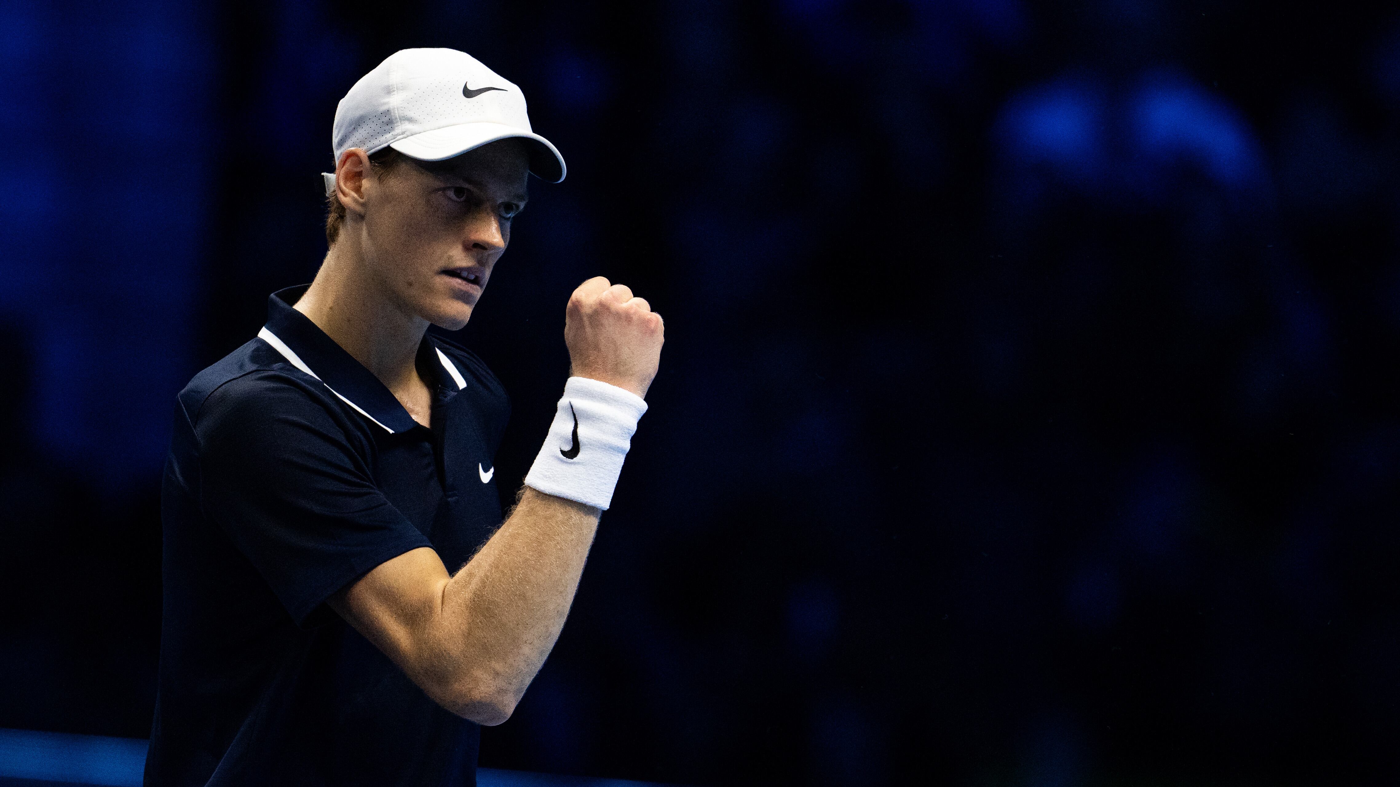 Atp Finals, Sinner splendido anche contro Fritz: doppio 6-4 e semifinale più vicina