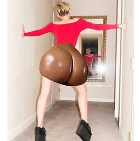 Miley Cirus compie 22 anni e festeggia su Instagram 6
