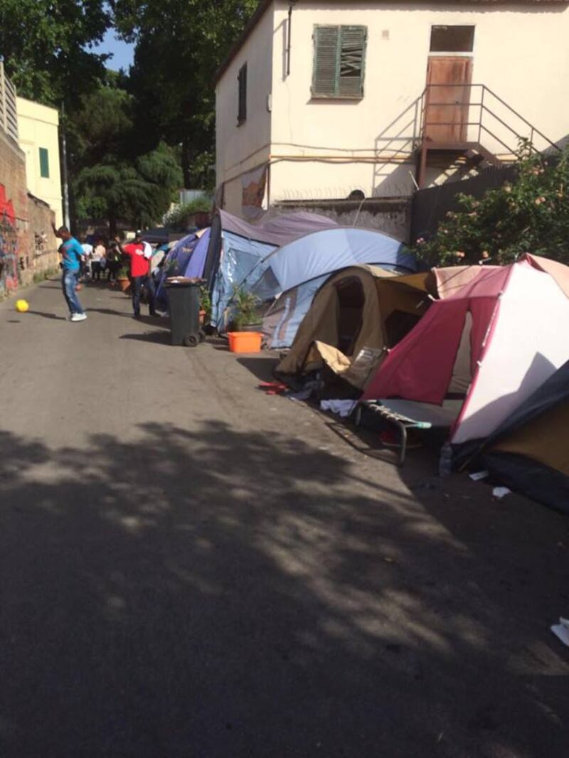 Il degrado di via Cupa