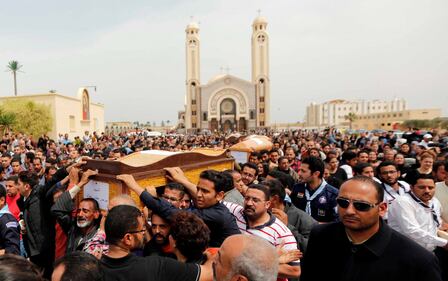 I funerali dei cristiani uccisi ad Alessandria 12