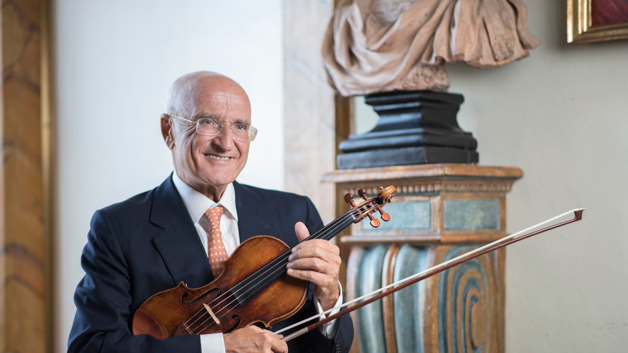 "Io suono col sorriso. La musica è emozione e non solo tecnica"