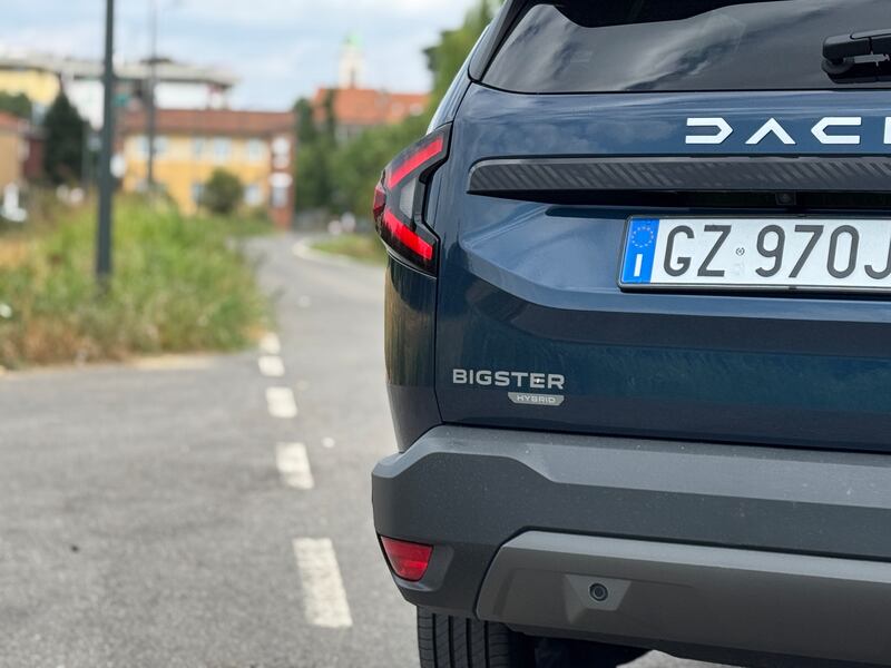 Dacia Bigster Hybrid: guarda la gallery del nuovo SUV ibrido full 7