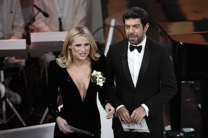Sanremo 2018, i look più sexy 13