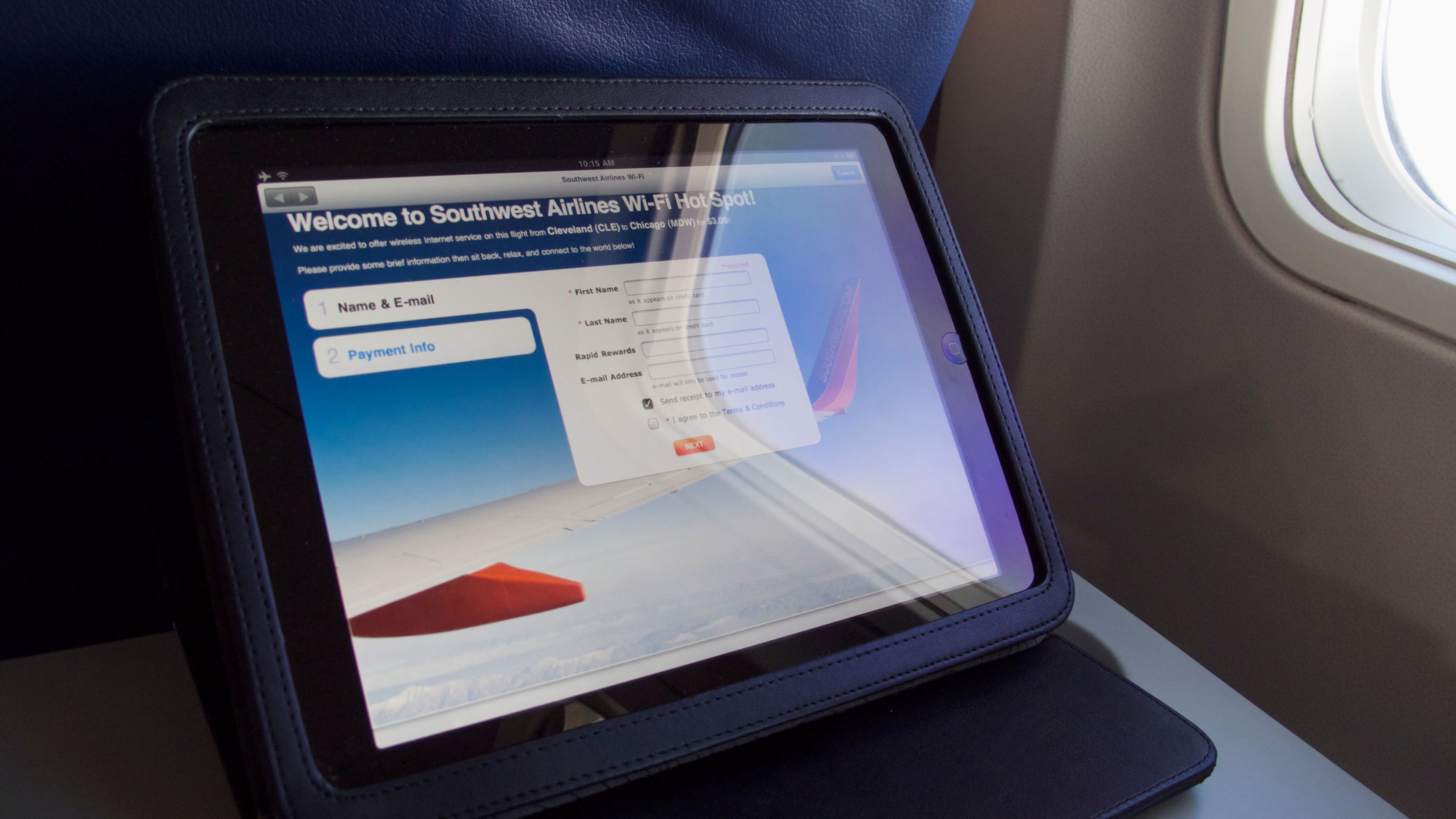 Ora si naviga volando Internet sale in aereo ma l'Italia resta a terra