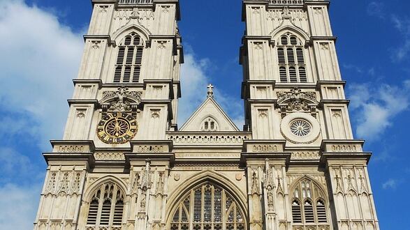 Westminister, incoronazione e tv: un fenomeno mediatico diretto da Elisabetta II