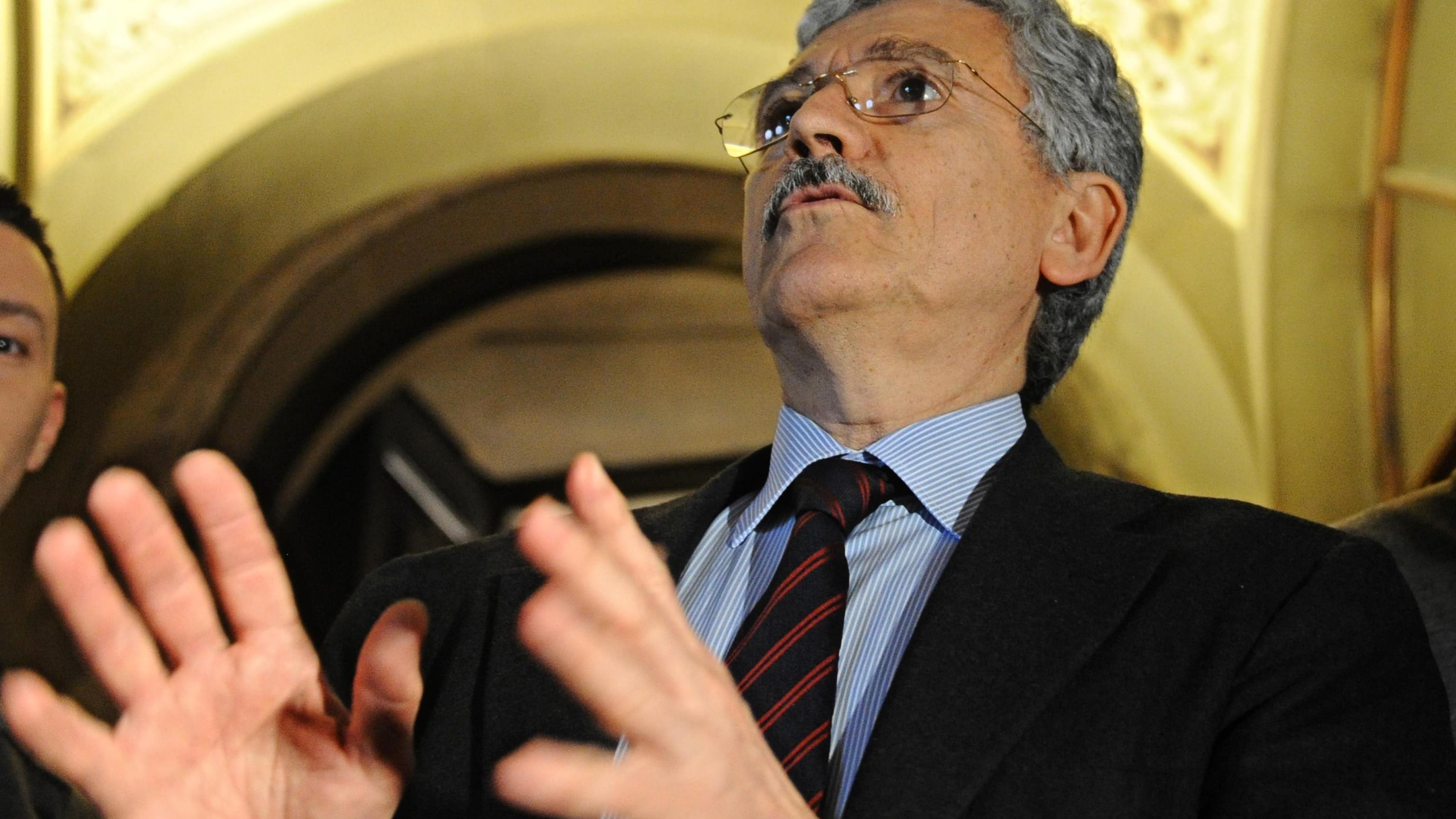 Se quel cinese di D'Alema spiega l'Italia ai "compagni"