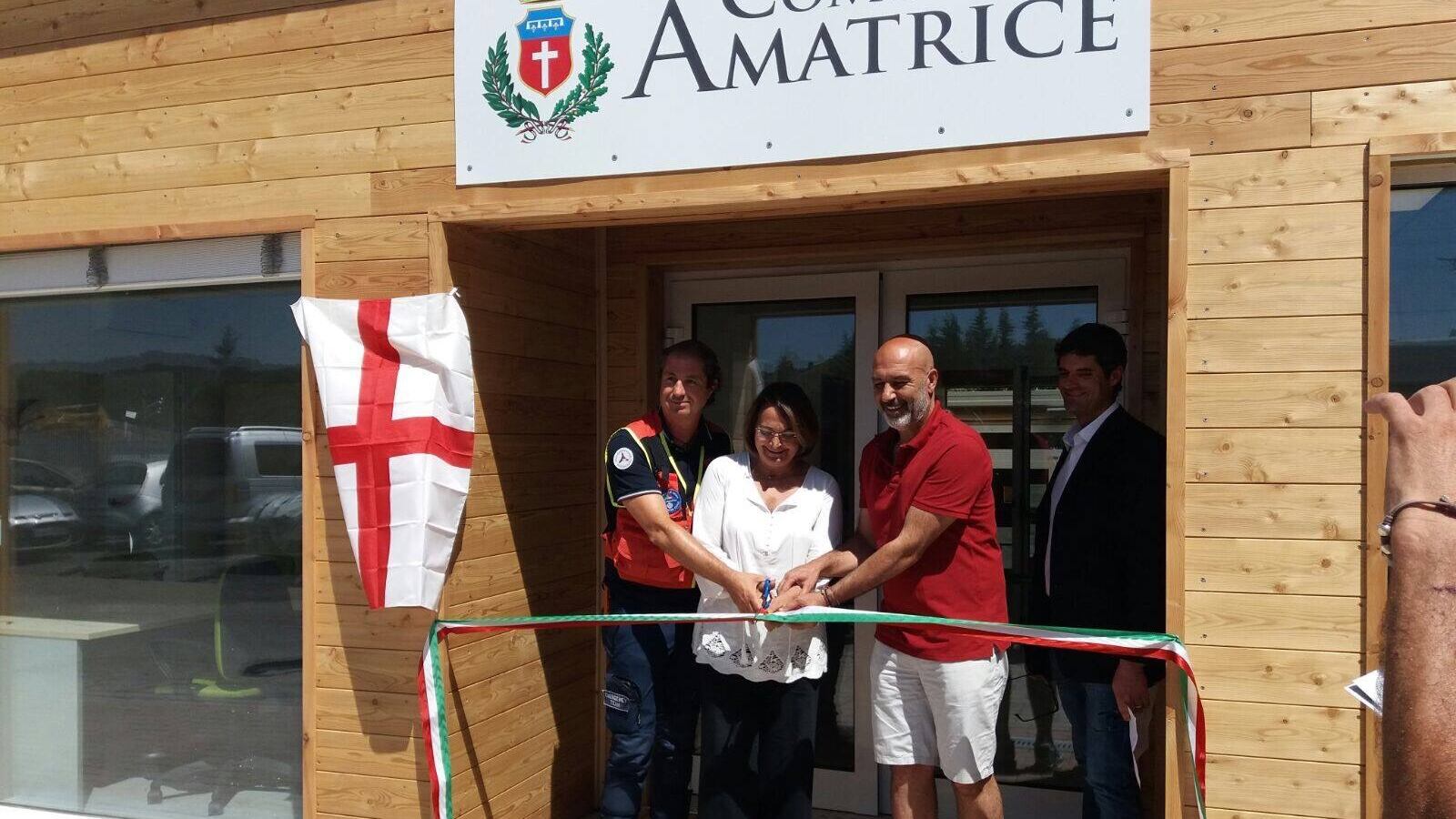 Amatrice, ecco il nuovo municipio grazie alle donazioni dei milanesi