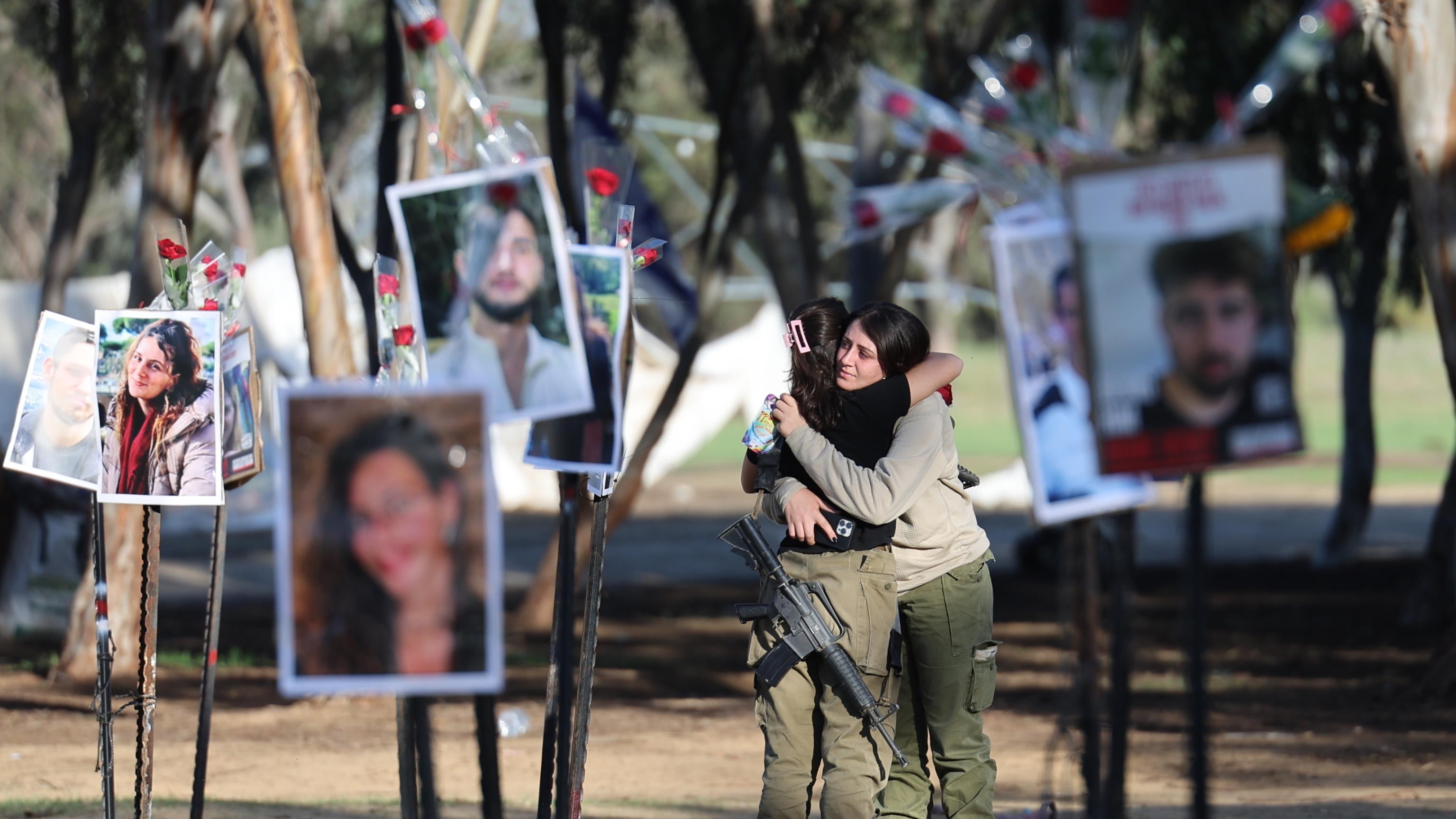 I volti delle vittime del 7 ottobre. Ecco il memoriale in loro memoria 4