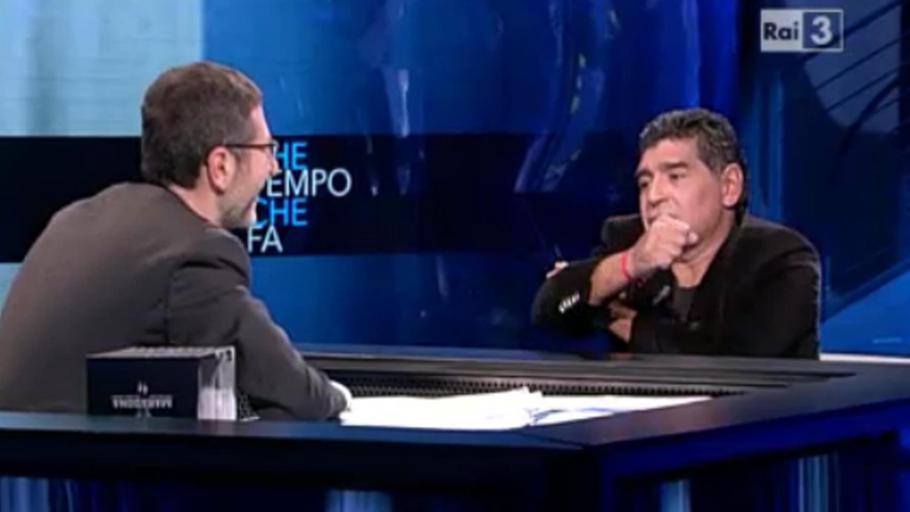 Saccomanni contro Maradona: "Offeso dal gesto dell'ombrello"