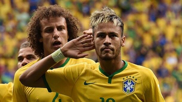 Neymar tradisce il Brasile e tifa Argentina: "Per Messi"