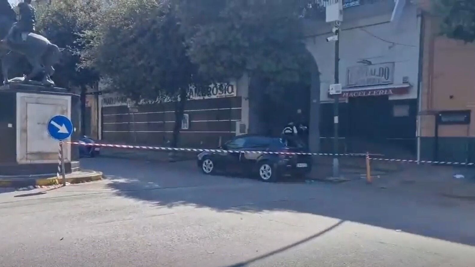 Paura ad Afragola (Napoli), sparatoria dopo un battesimo: ci sono dei feriti