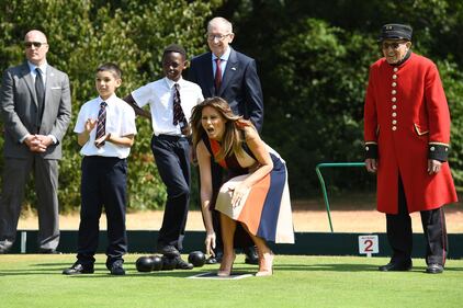 Melania Trump gioca a bocce col marito di Theresa May 4