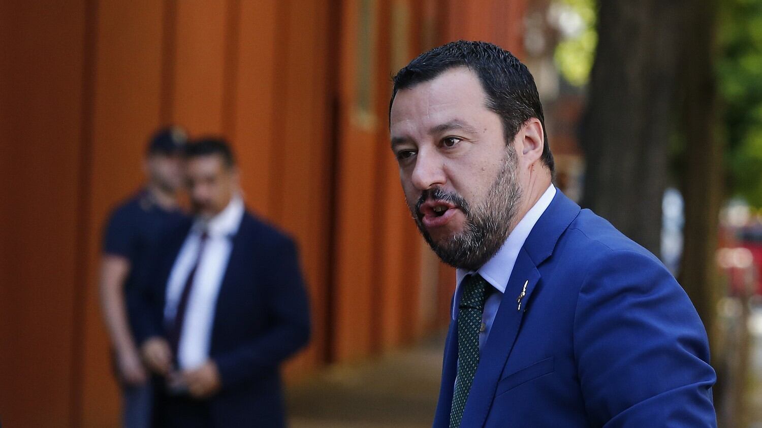Nuova vignetta choc del Fatto: "Salvini? Manco il virus lo c…"