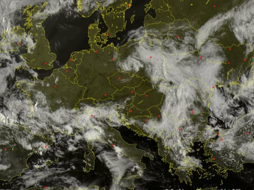 "Doppio ciclone" sull’Italia: il meteo peggiora, ecco le aree a rischio