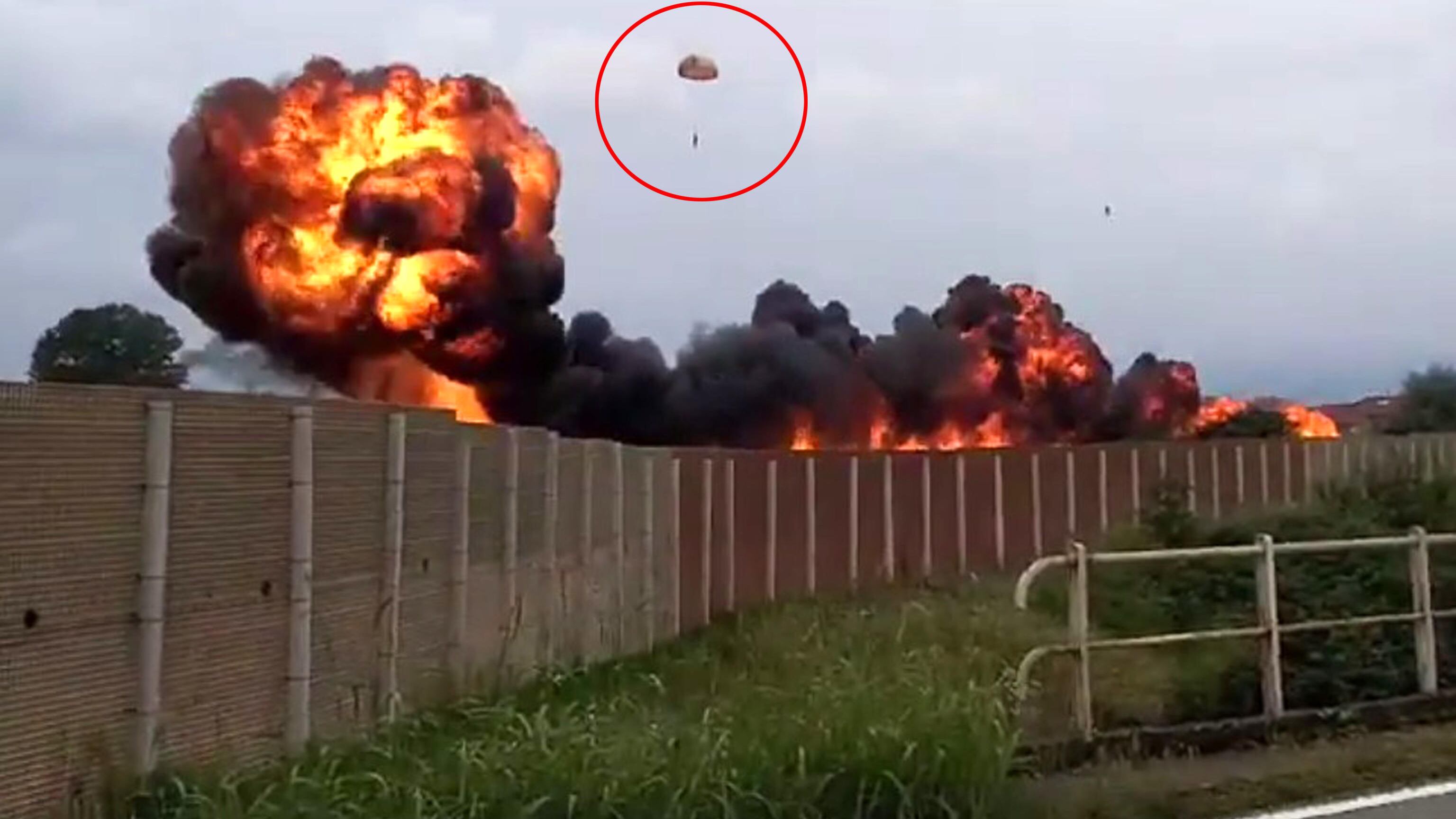 Incidente Frecce Tricolori, avviso di garanzia per il pilota: "Atto indispensabile"