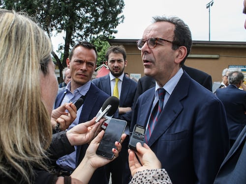 Parisi, le bambole e il centrodestra