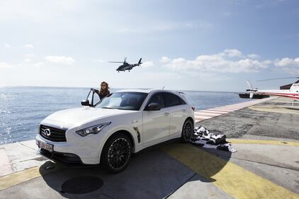 Infiniti FX Vettel Edition 14