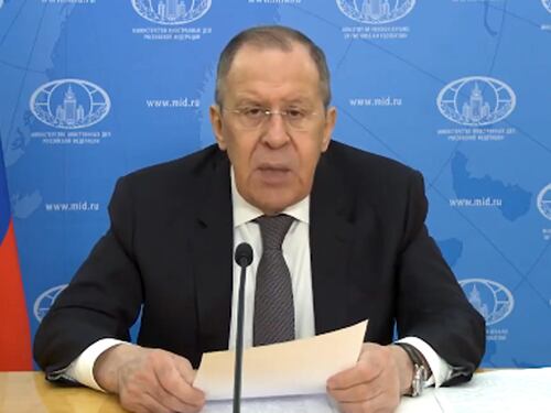 "Vuole la guerra tra Nato e Russia": affondo di Lavrov contro Zelensky