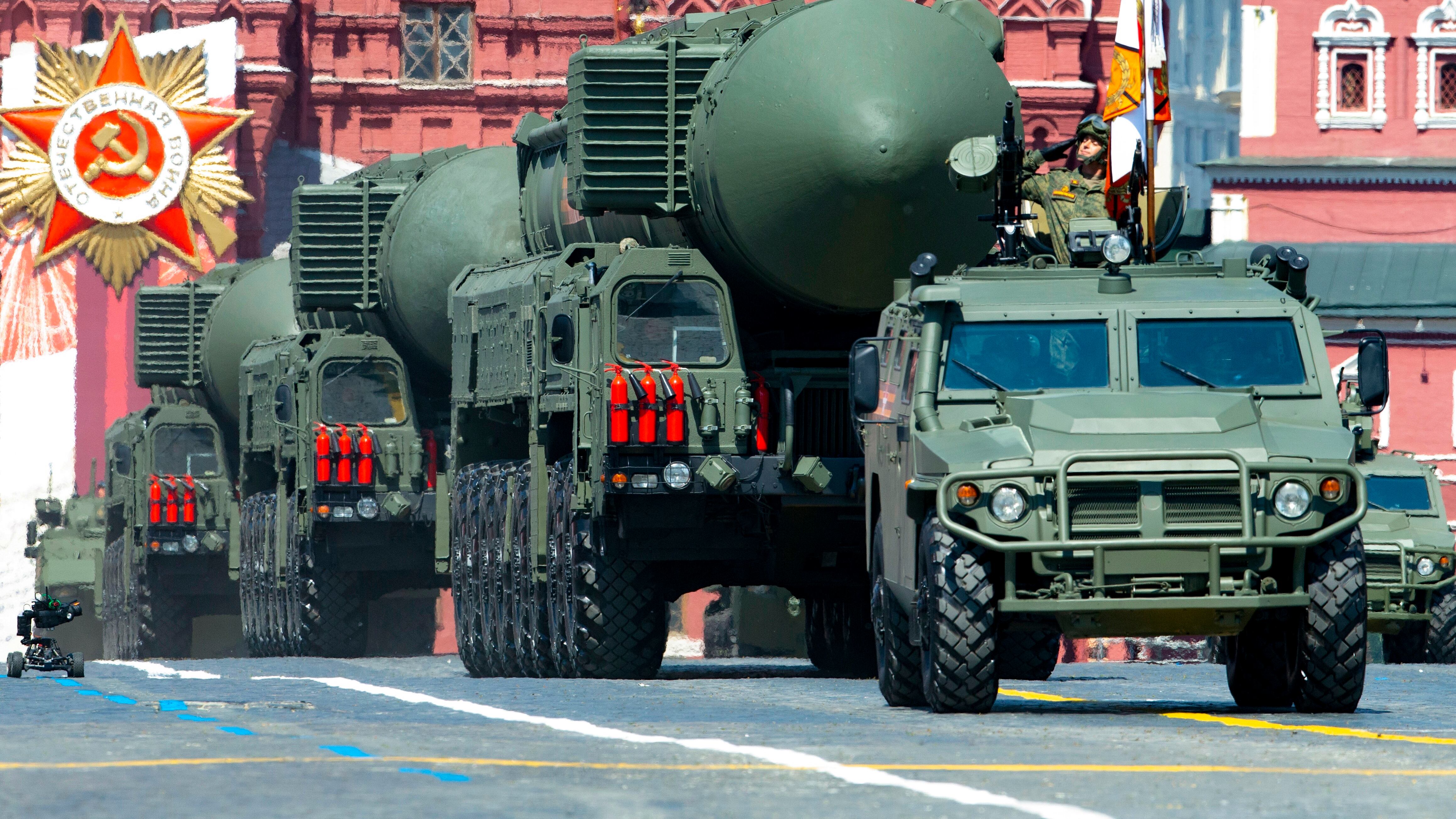 La minaccia del Cremlino: "Cambieremo la dottrina nucleare russa"