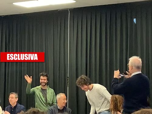 Le sardine all'assemblea del liceo per insegnare l'anti-salvinismo