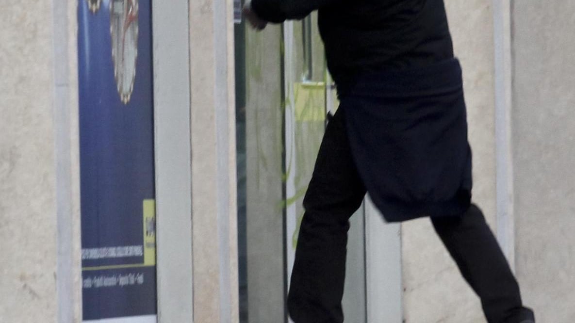 La guerriglia scatenata dai compagni teppisti ci costerà 400mila euro