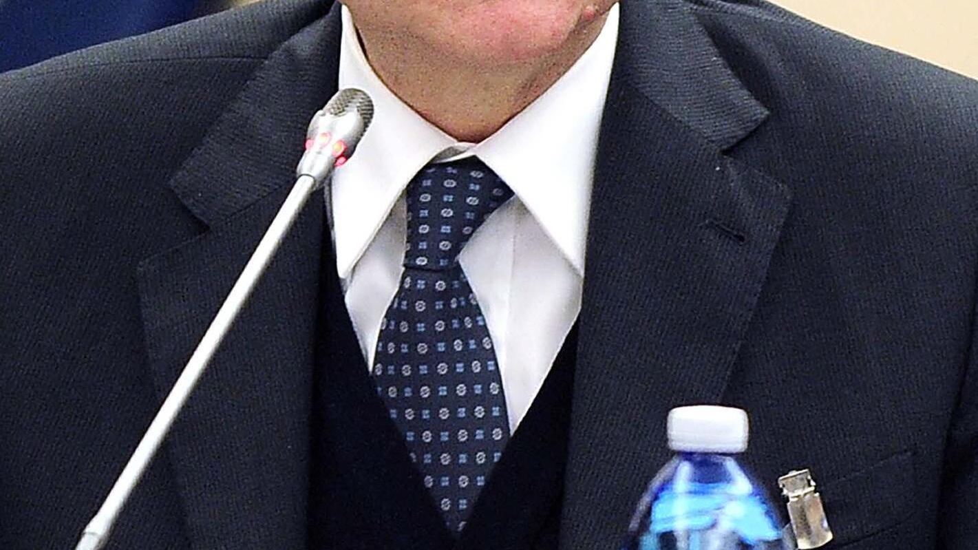 Visco sta con Draghi: «Serve il bazooka»