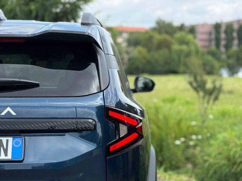 Dacia Bigster Hybrid: guarda la gallery del nuovo SUV ibrido full 8