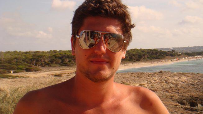 Ha ucciso Luca e Matteo: dopo 4 giorni è già a casa