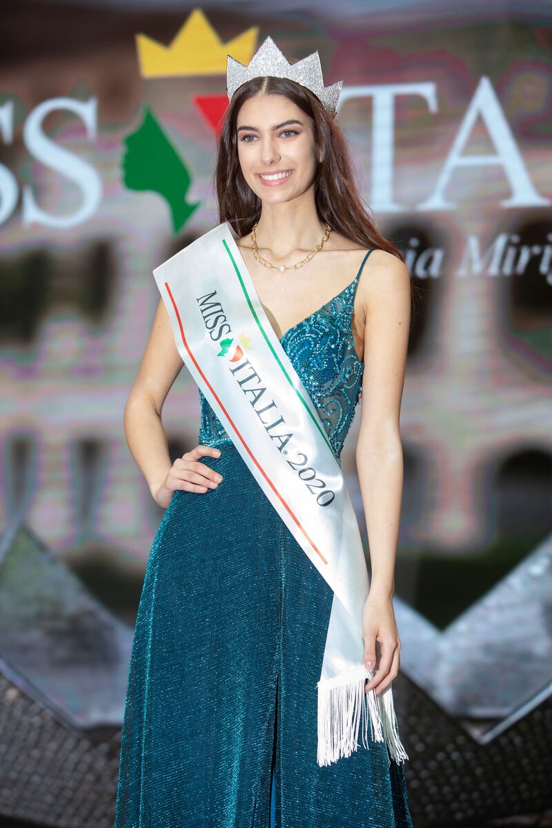 Miss Italia 2020 è Martina Sambucini 1