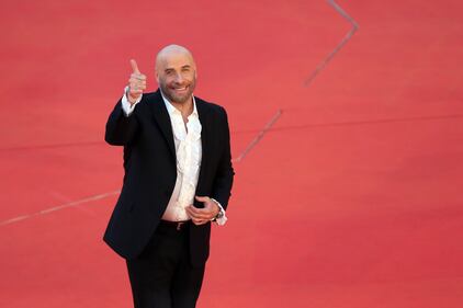 Pioggia di selfie per John Travolta al Festival del Cinema di Roma  7