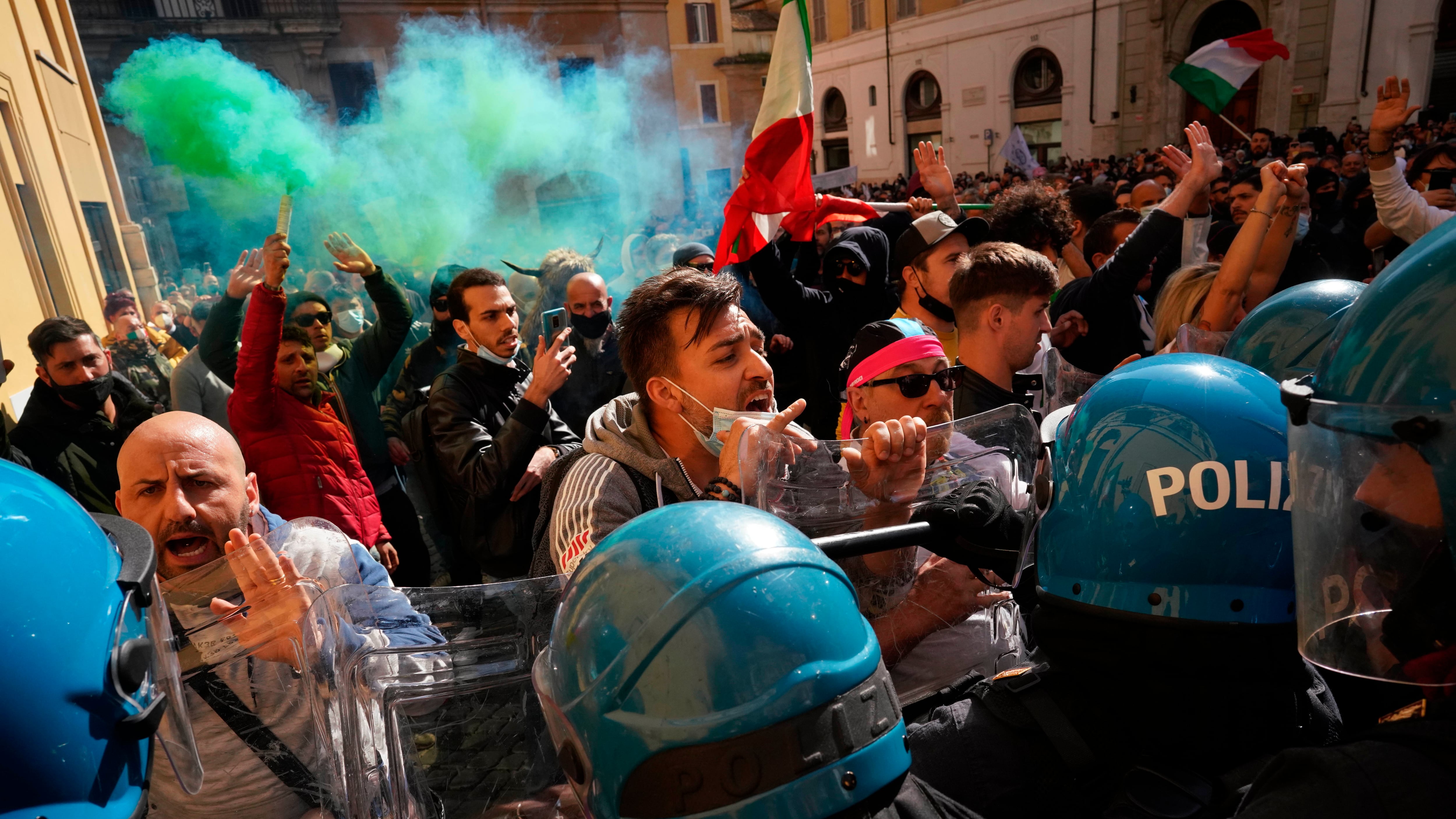 Strigliata di chef Vissani: "Il governo si sbrighi o scoppia la rivoluzione"
