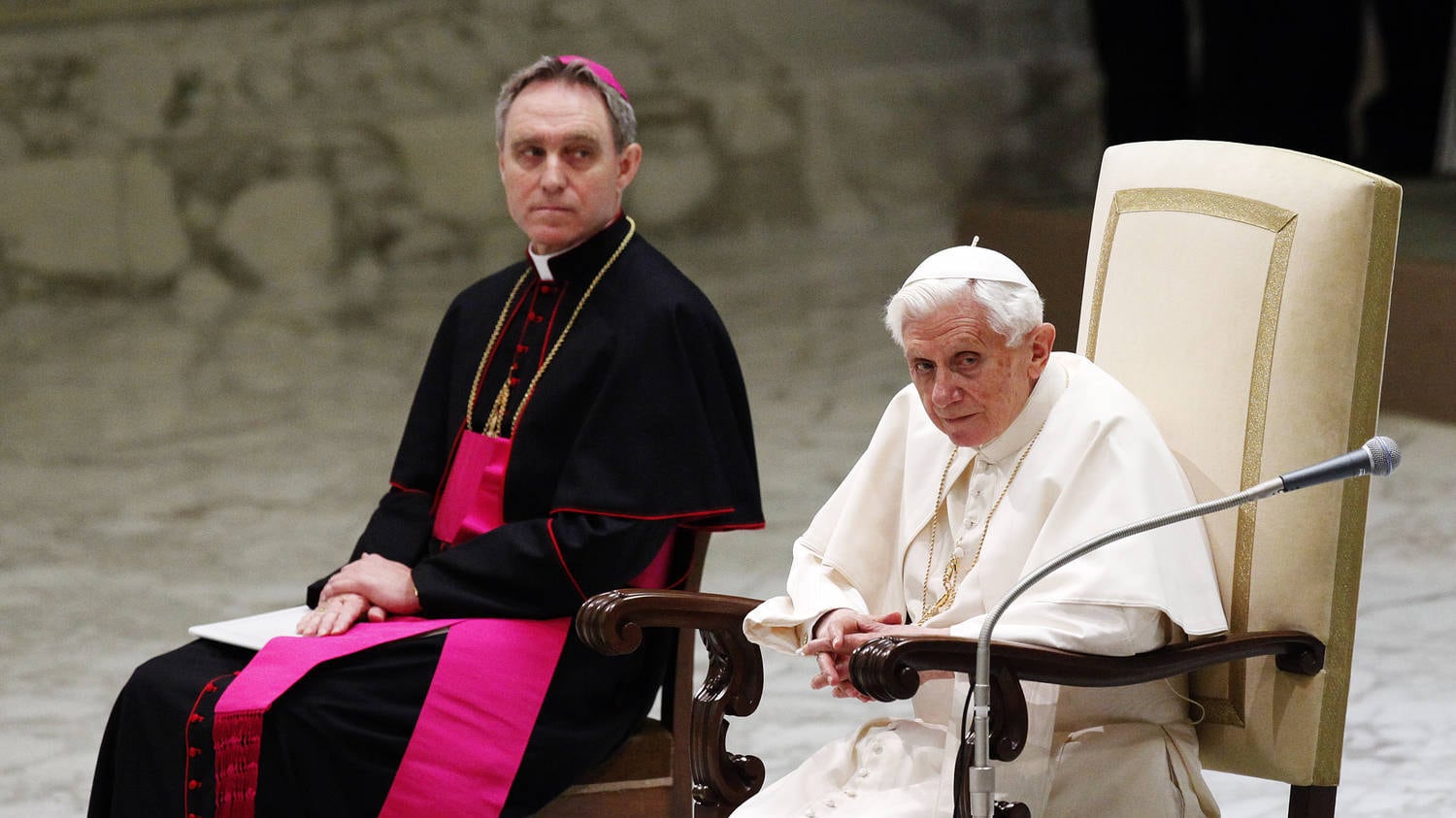 Dimissioni Benedetto XVI, da Georg allo Ior, le ultime scelte prima di andarsene