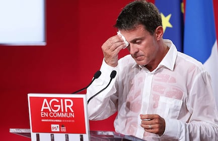 Manuel Valls e la camicia fradicia di sudore 4