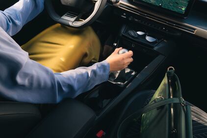 Lancia Ypsilon Turbo 100: guarda tutte le foto 11