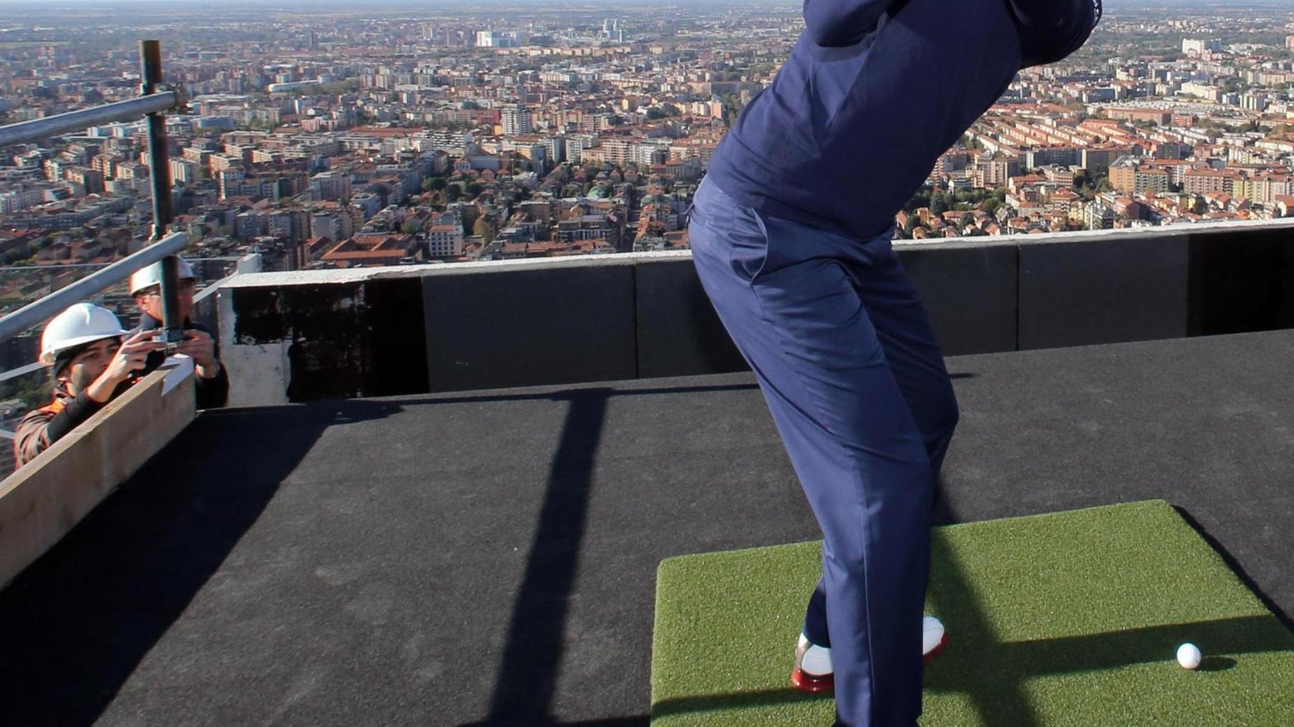 Il golf conquista la città Nel cantiere di CityLife arriva il campo pratica