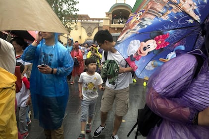 Shangai, apre il primo Disneyland cinese  13