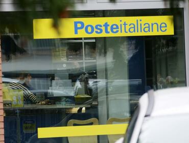 Latitante prende ostaggi un ufficio postale a Reggio Emilia 7