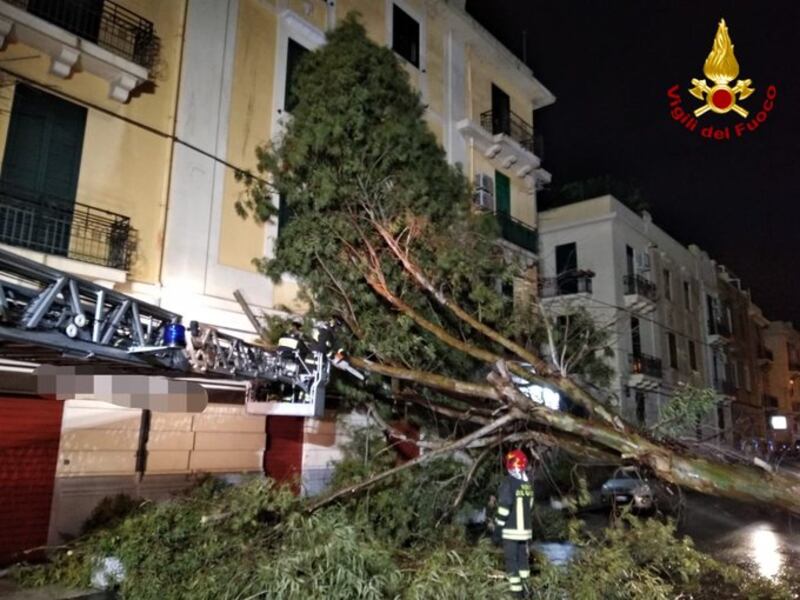 Il maltempo colpisce il Sud Italia 2