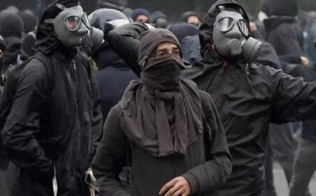 Ecco i volti dei black bloc 3