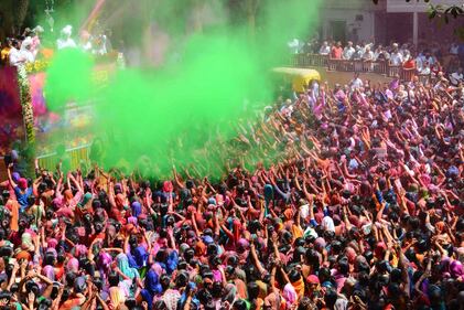 in India inizia l'Holi Festival  3