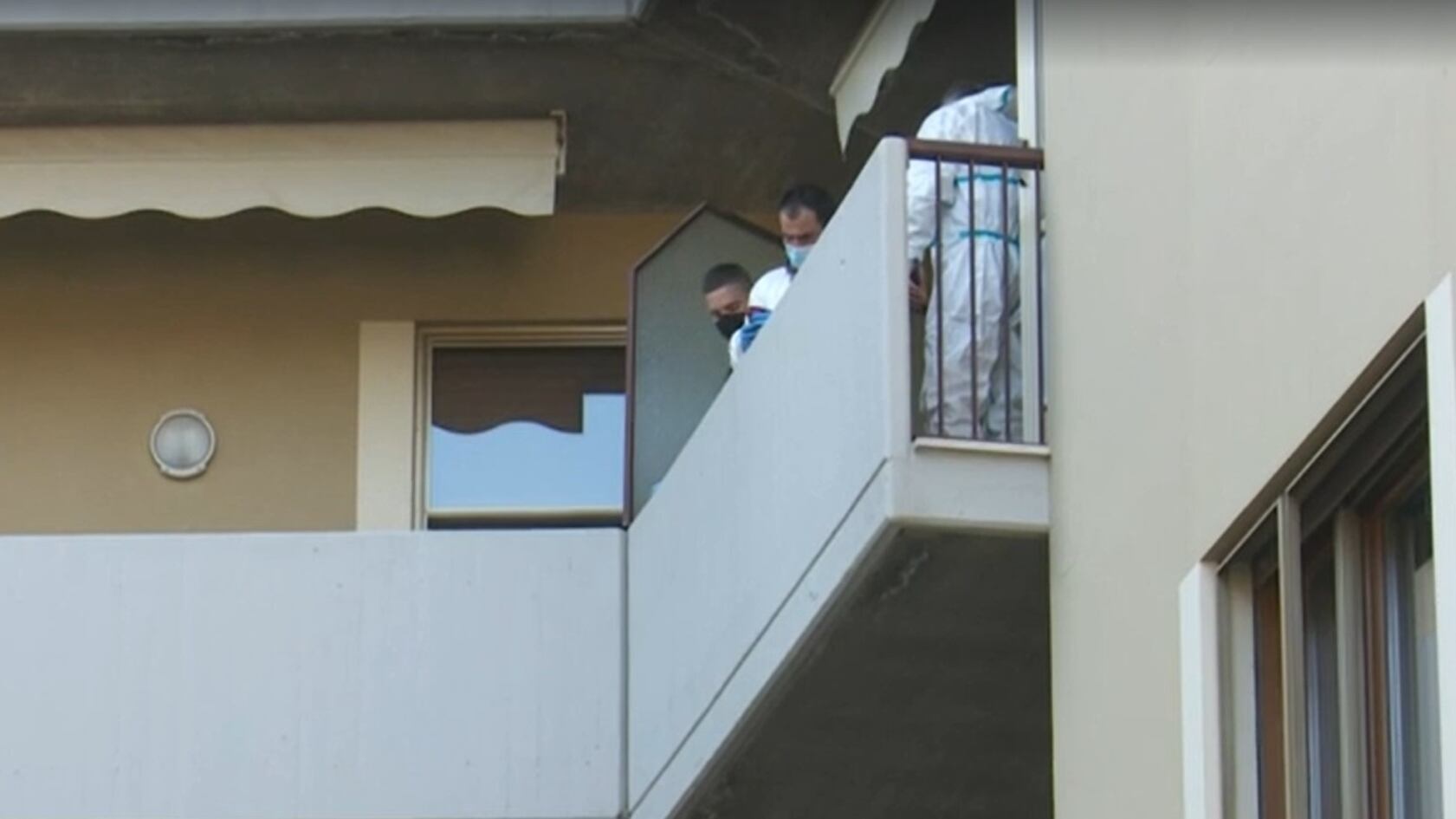 "Padre violento, il nonno orripilante". Cosa c'è dietro il salto nel vuoto a Ravenna
